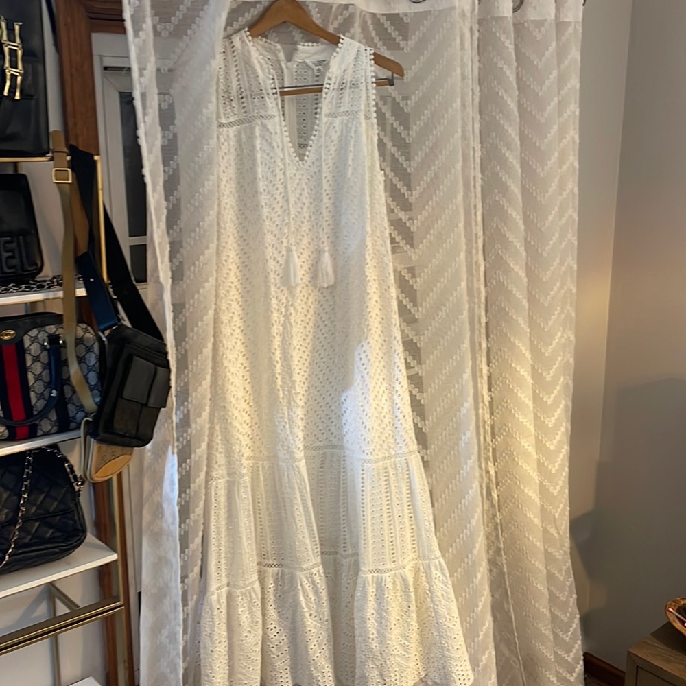 White 100% cotton maxi dress (polyester lining)